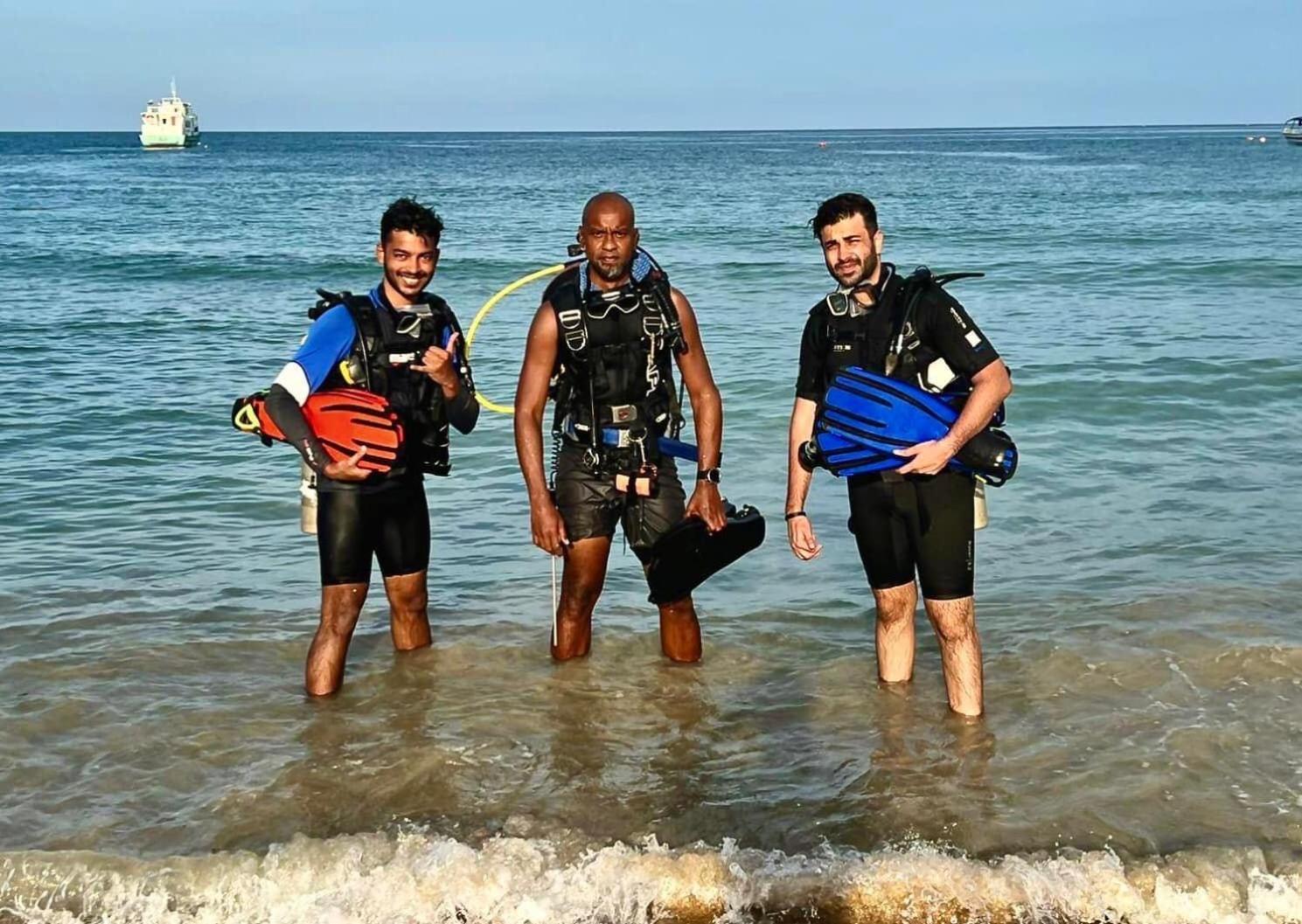 Tiongman Scubadive & Lodge Kampong Juara Экстерьер фото