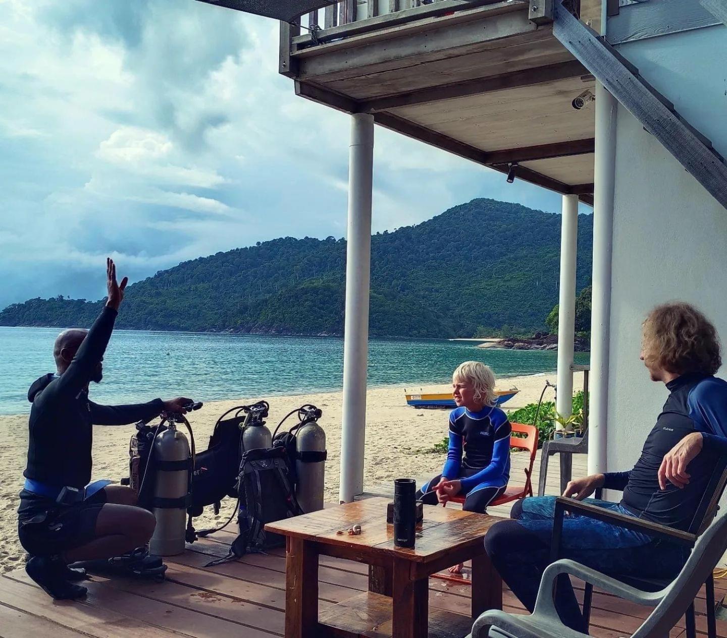 Tiongman Scubadive & Lodge Kampong Juara Экстерьер фото