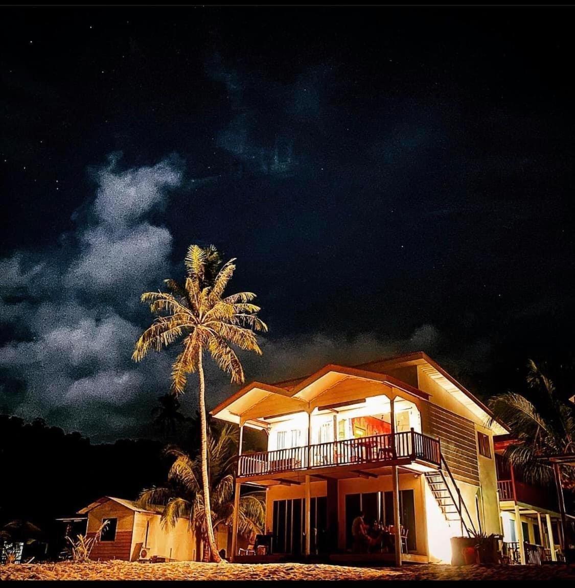 Tiongman Scubadive & Lodge Kampong Juara Экстерьер фото